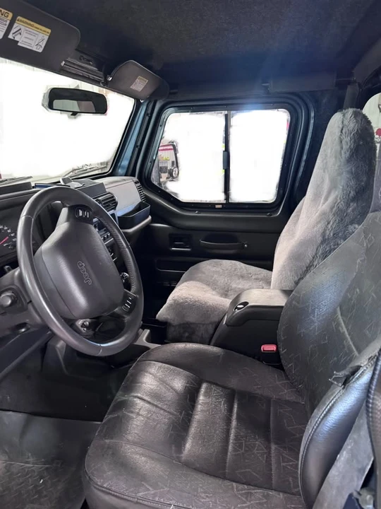 2001 Jeep TJ Wrangler - Image 5 of 10
