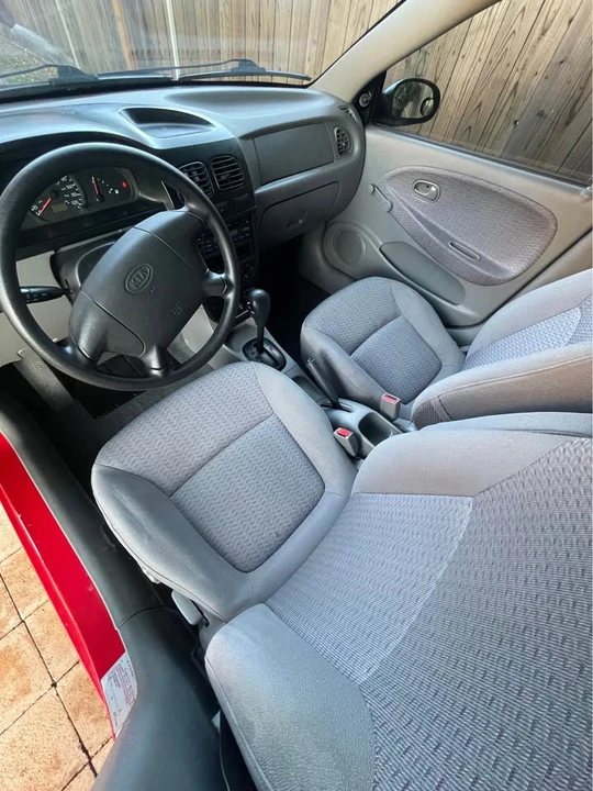 2001 Kia Rio - Image 6 of 7