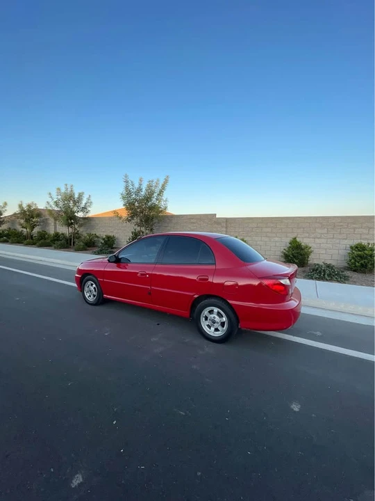 2001 Kia Rio - Image 4 of 7