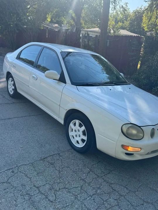 2001 Kia Spectra - Image 6 of 11