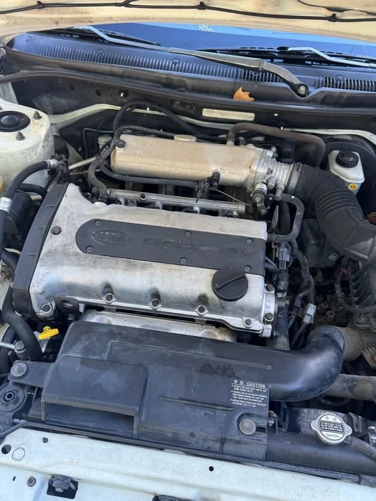 2001 Kia Spectra - Image 8 of 11