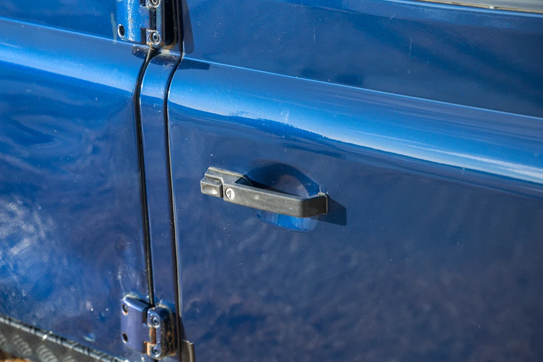 2001 Land Rover Defender 110 - Image 31 of 31