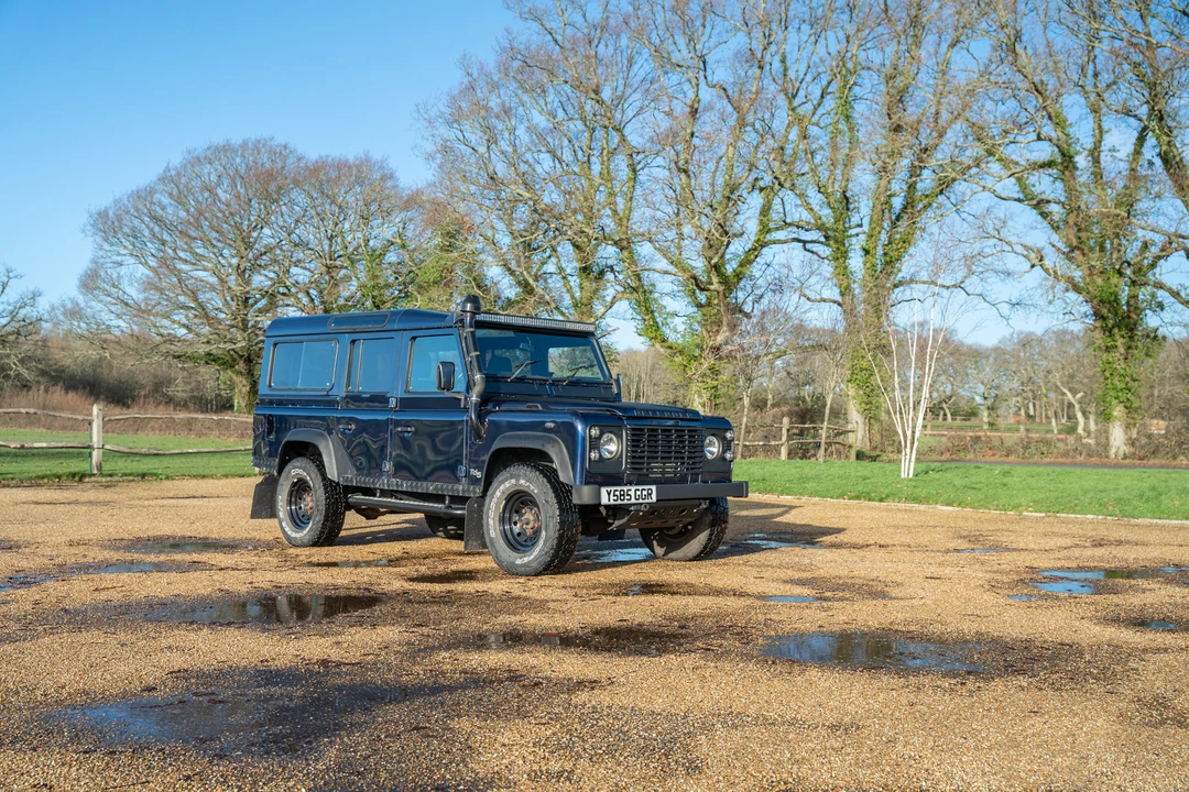 2001 Land Rover Defender 110 - Image 22 of 31