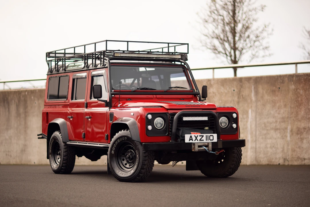 2001 Land Rover Defender 110 - Image 4 of 31