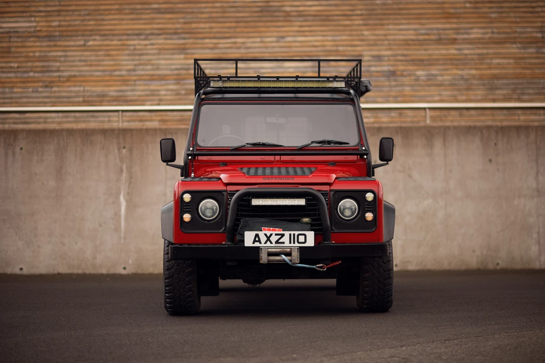 2001 Land Rover Defender 110 - Image 3 of 31