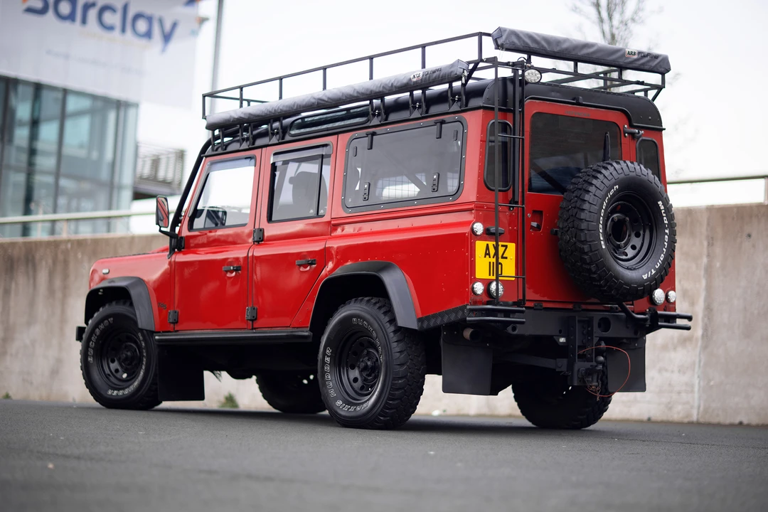 2001 Land Rover Defender 110 - Image 16 of 31