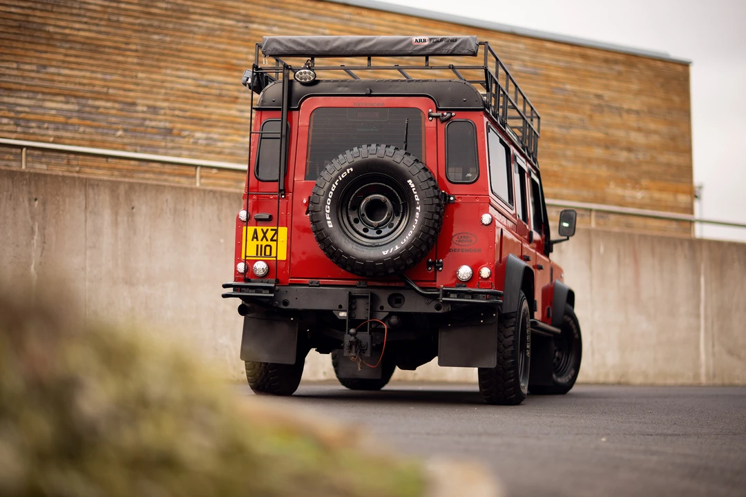 2001 Land Rover Defender 110 - Image 18 of 31