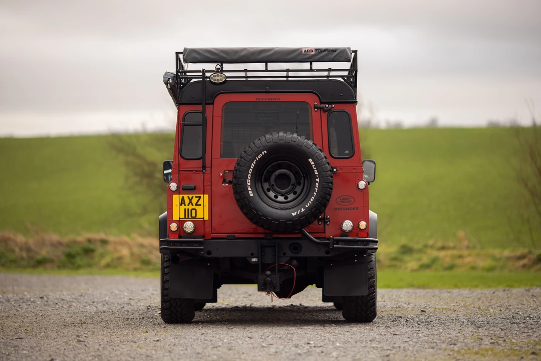2001 Land Rover Defender 110 - Image 28 of 31