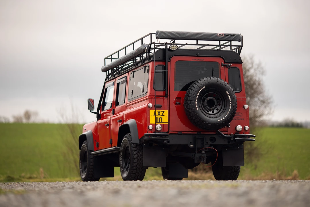 2001 Land Rover Defender 110 - Image 29 of 31
