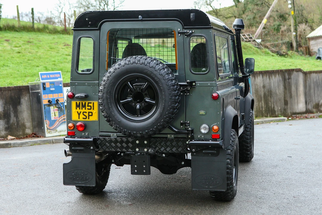 2001 Land Rover Defender 90 - Image 17 of 31
