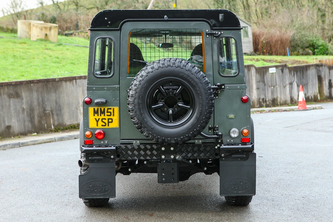2001 Land Rover Defender 90 - Image 7 of 31