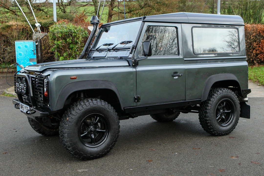 2001 Land Rover Defender 90 - Image 14 of 31
