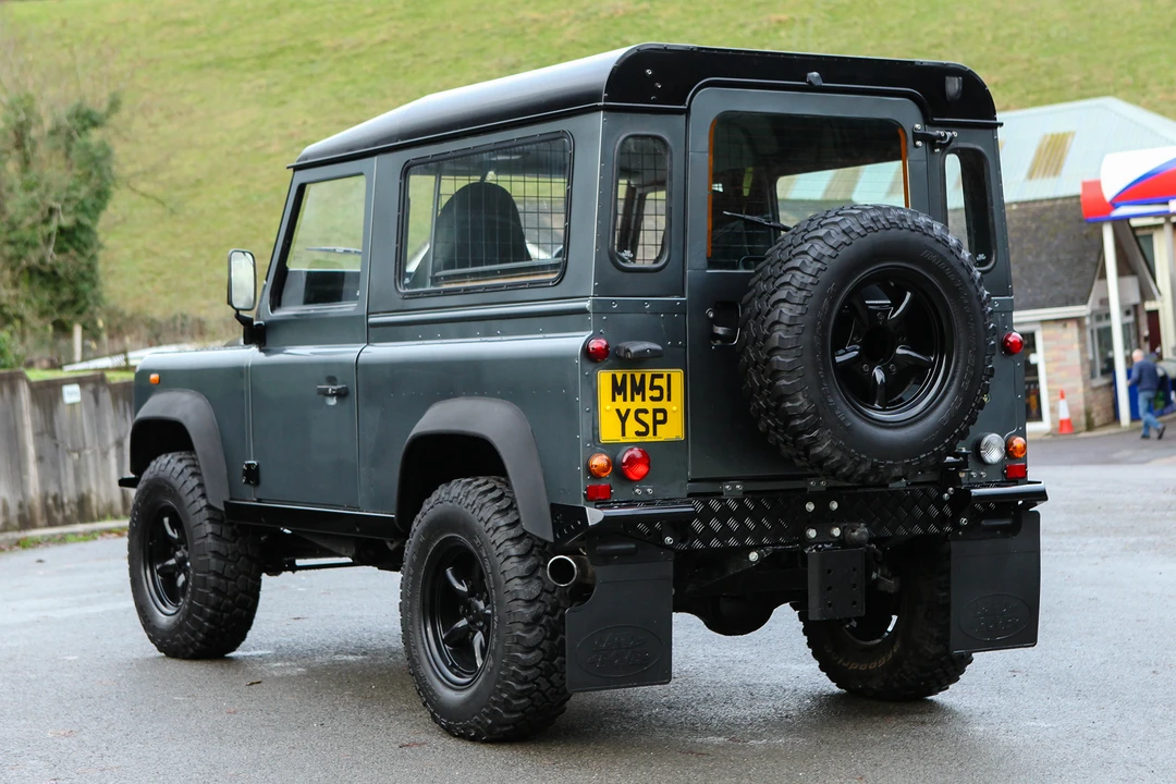 2001 Land Rover Defender 90 - Image 16 of 31