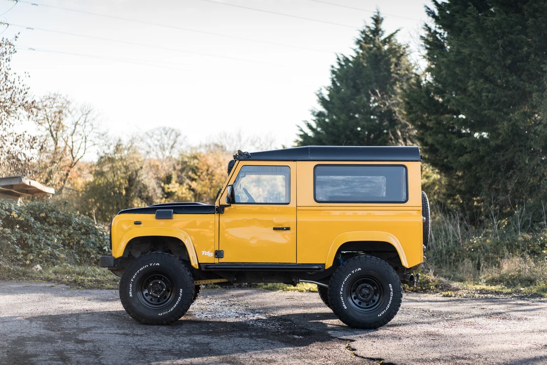 2001 Land Rover Defender 90 - Image 25 of 31