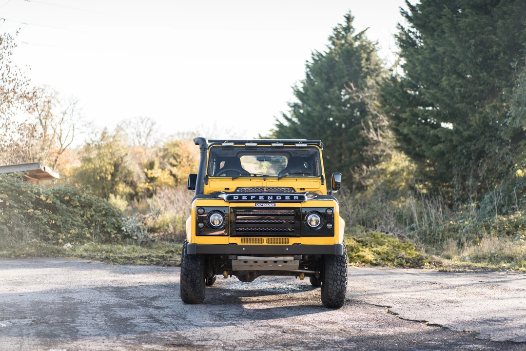 2001 Land Rover Defender 90 - Image 5 of 31