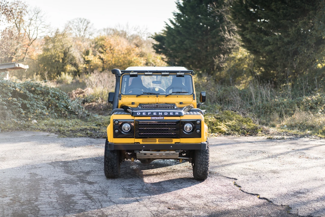 2001 Land Rover Defender 90 - Image 7 of 31