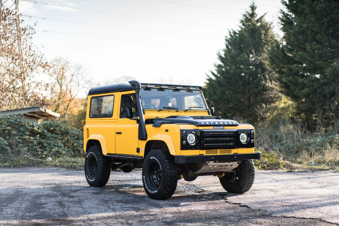 2001 Land Rover Defender 90 - Image 11 of 31