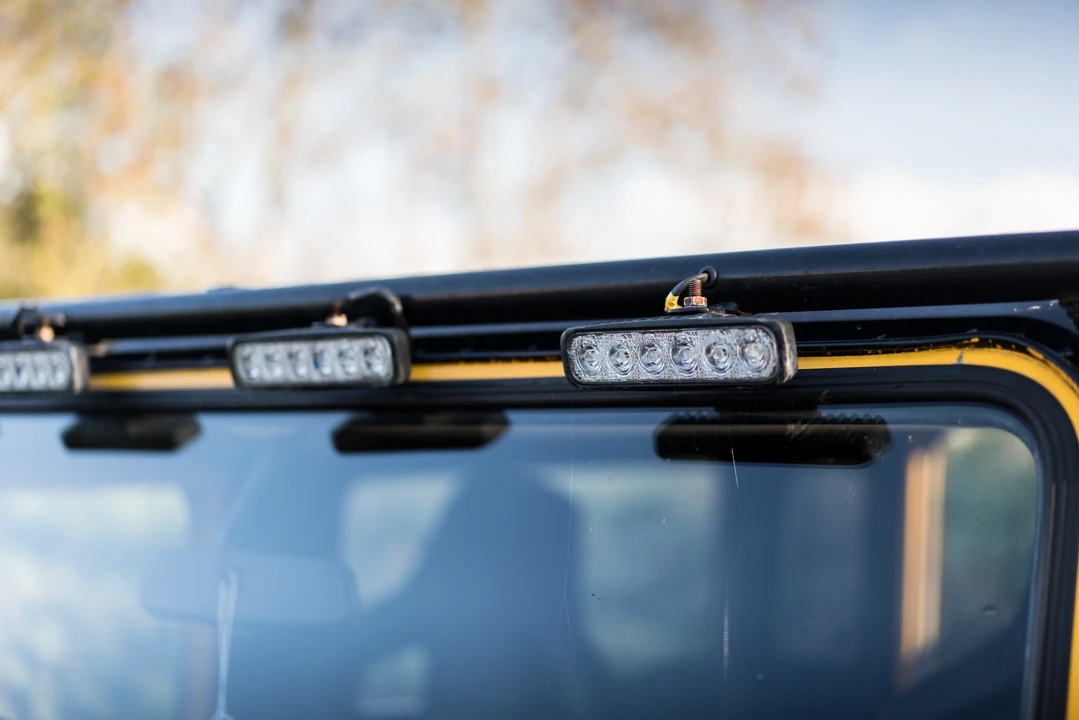 2001 Land Rover Defender 90 - Image 13 of 31