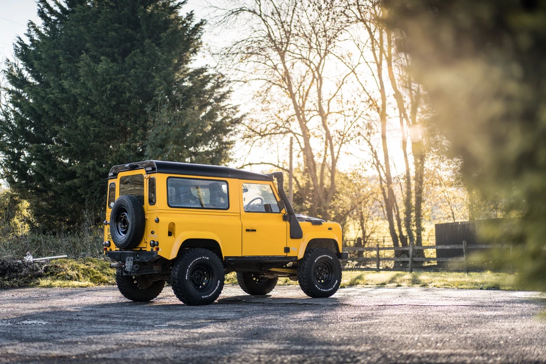 2001 Land Rover Defender 90 - Image 16 of 31