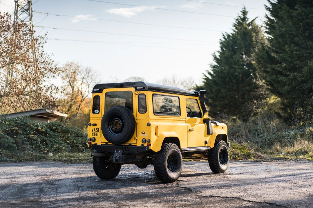 2001 Land Rover Defender 90 - Image 17 of 31