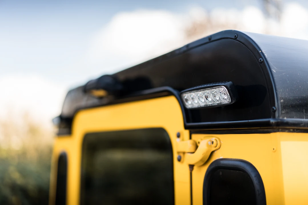 2001 Land Rover Defender 90 - Image 19 of 31