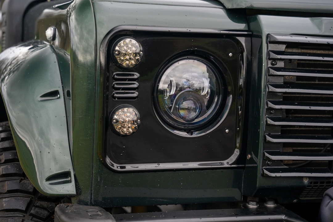 2001 Land Rover Defender 90 - Image 24 of 31