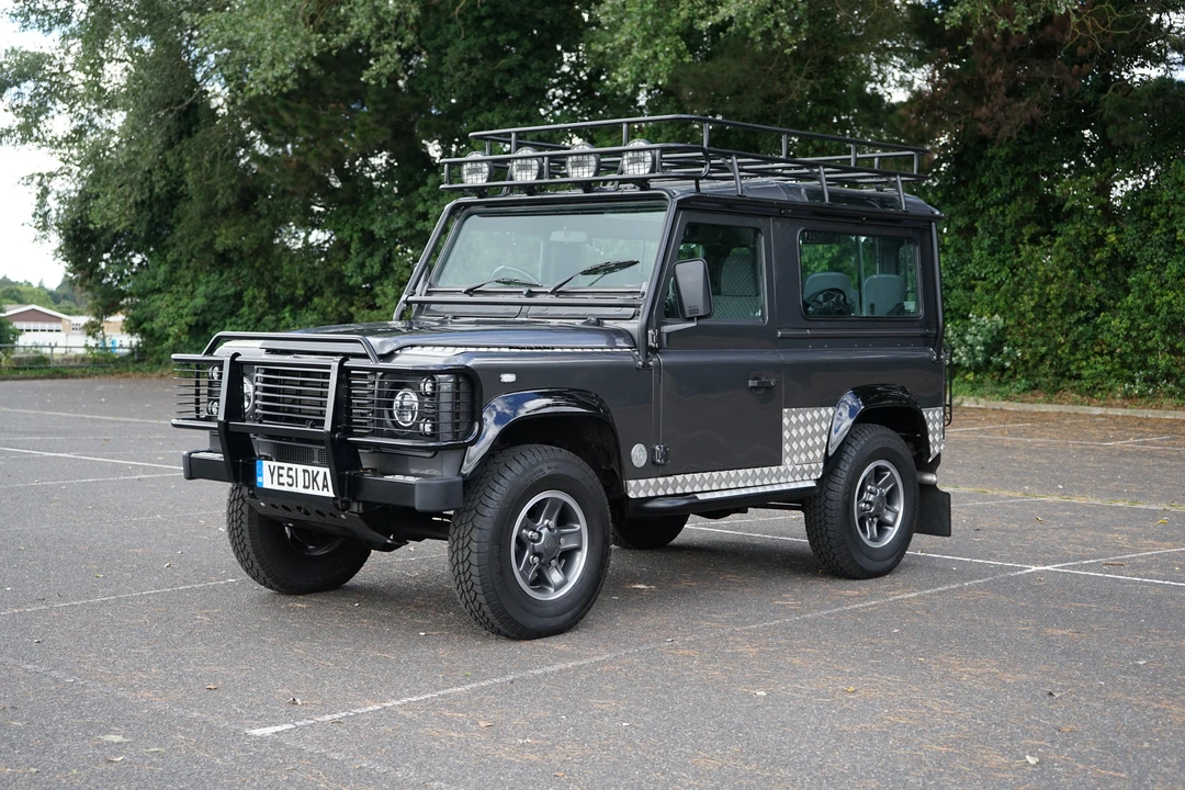 2001 Land Rover Defender 90 - Image 10 of 31