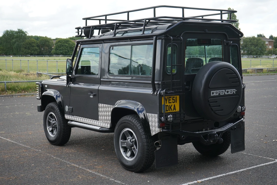 2001 Land Rover Defender 90 - Image 16 of 31