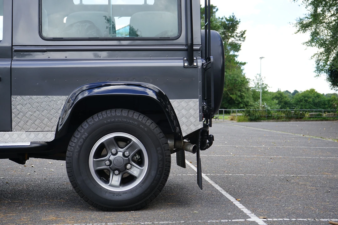 2001 Land Rover Defender 90 - Image 22 of 31