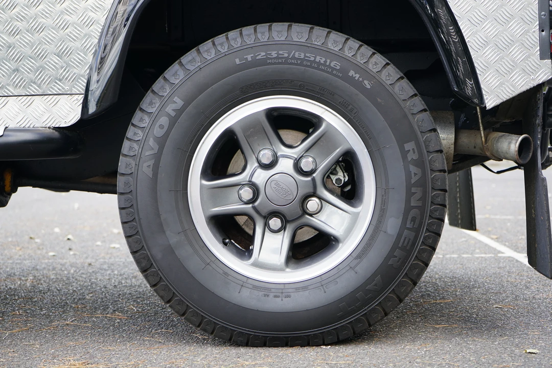 2001 Land Rover Defender 90 - Image 23 of 31