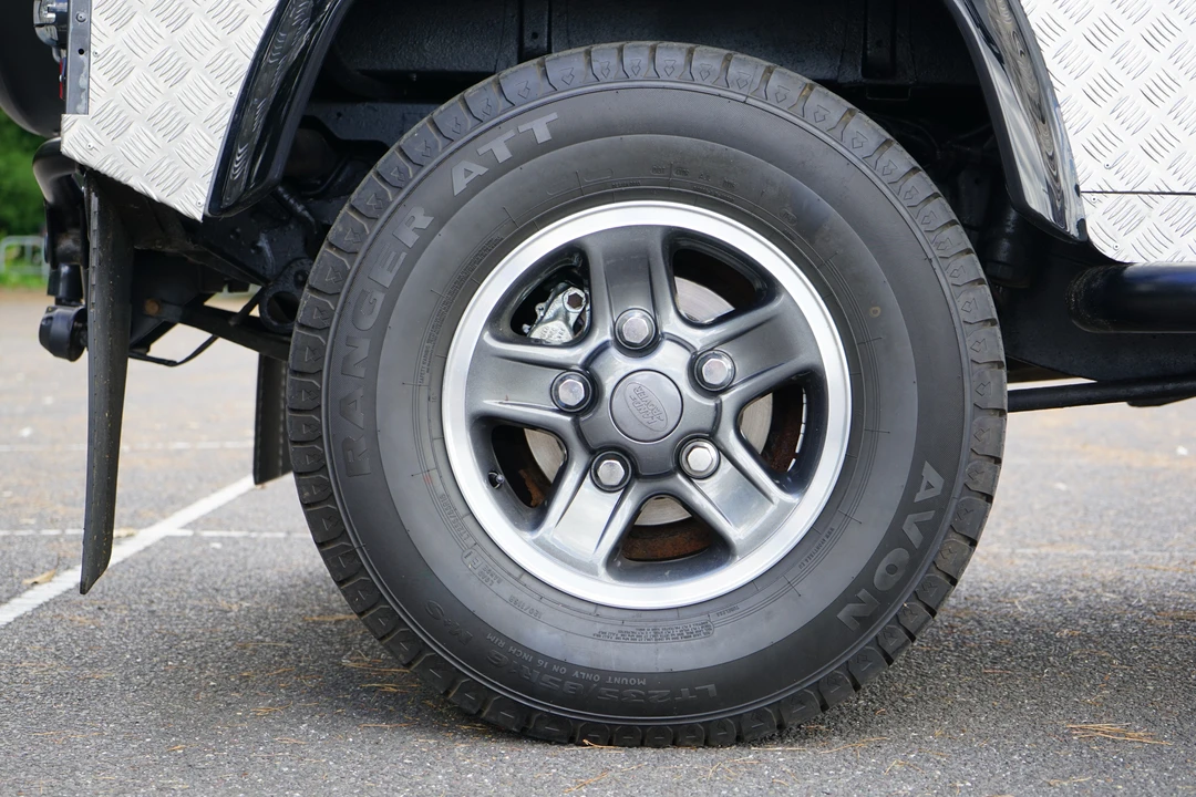 2001 Land Rover Defender 90 - Image 25 of 31