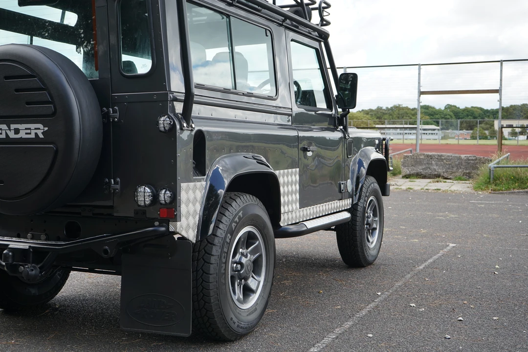 2001 Land Rover Defender 90 - Image 30 of 31