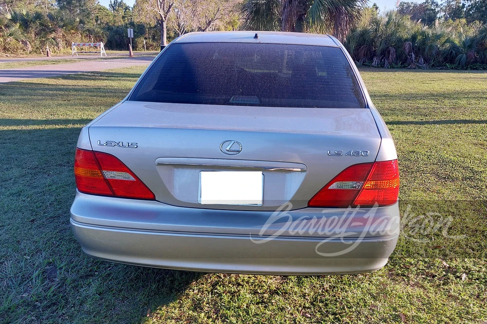 2001 Lexus LS 3rd Gen - Image 6 of 12