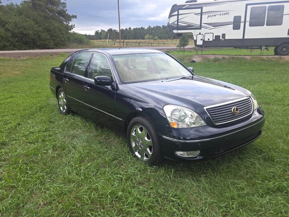 2001 Lexus LS 3rd Gen - Image 8 of 24