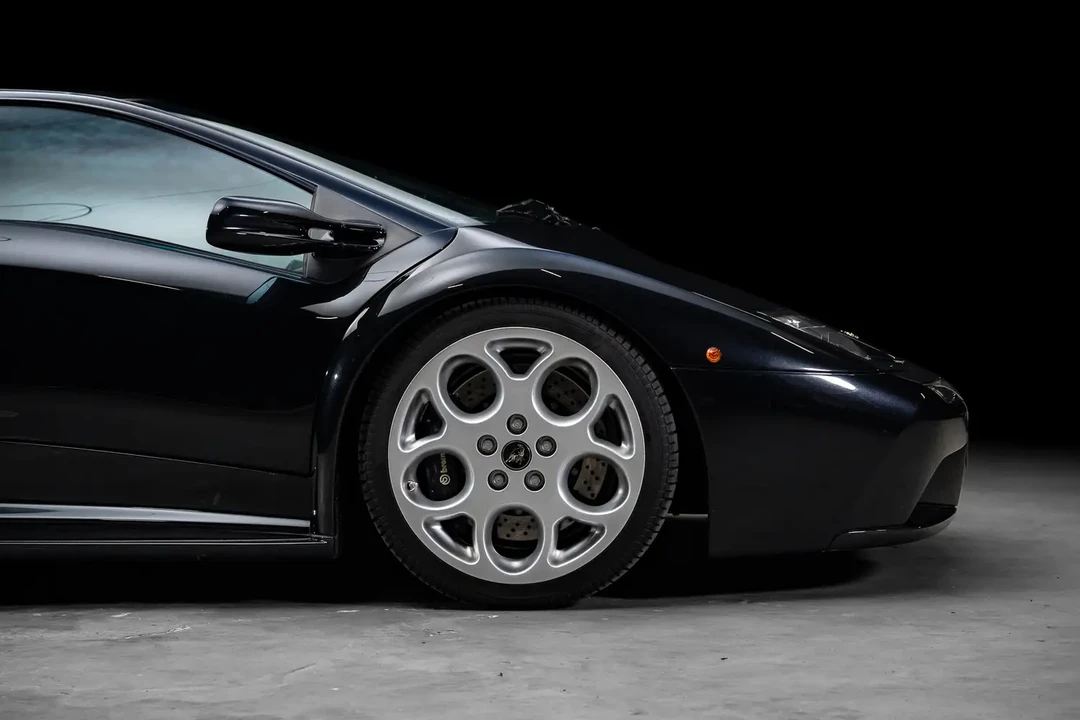 2001 Lamborghini Diablo VT - Image 4 of 25