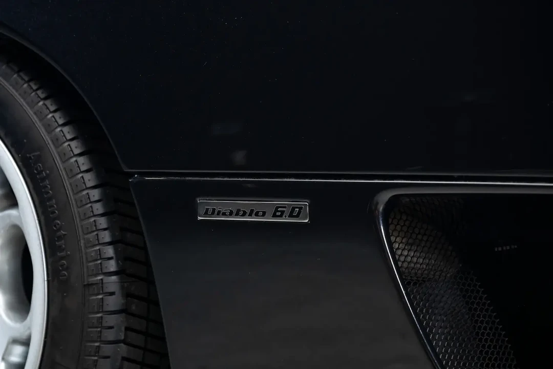 2001 Lamborghini Diablo VT - Image 7 of 25