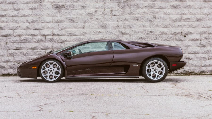 2001 Lamborghini Diablo - Image 2 of 20