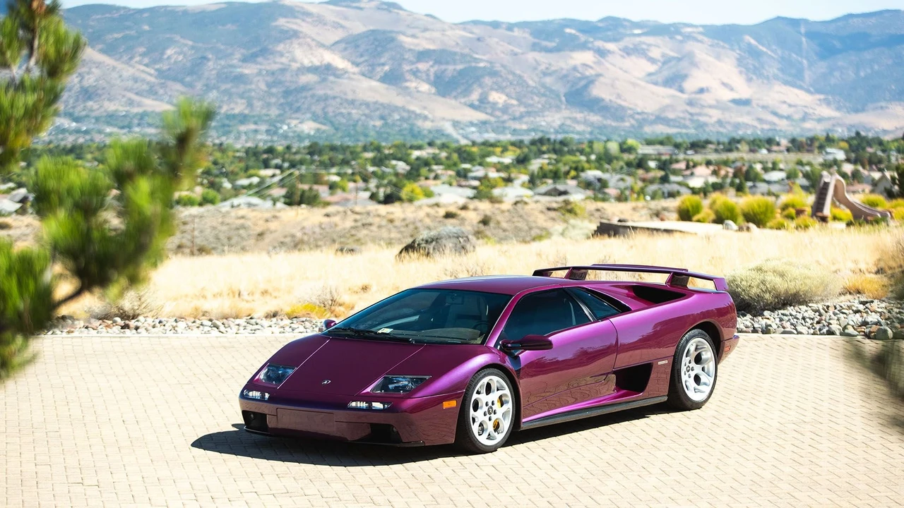 2001 Lamborghini Diablo VT - Image 14 of 31