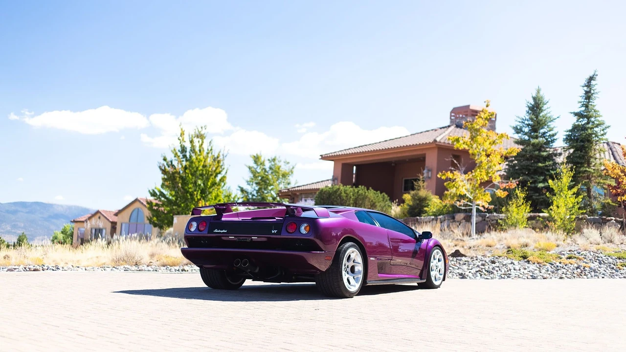 2001 Lamborghini Diablo VT - Image 19 of 31