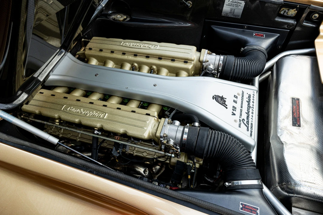 2001 Lamborghini Diablo VT - Image 19 of 28