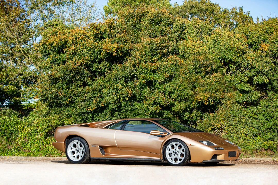 2001 Lamborghini Diablo VT - Image 2 of 28