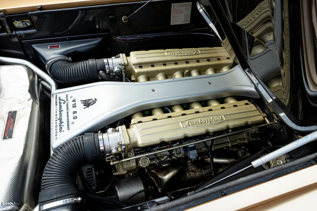2001 Lamborghini Diablo VT - Image 16 of 28