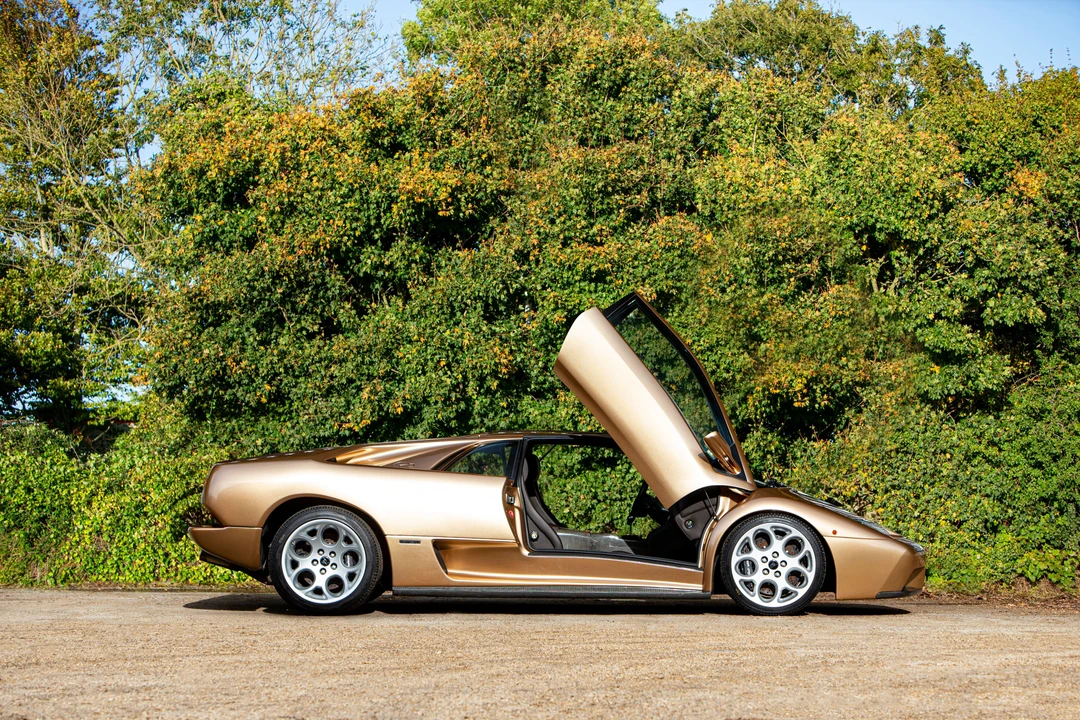 2001 Lamborghini Diablo VT - Image 9 of 28