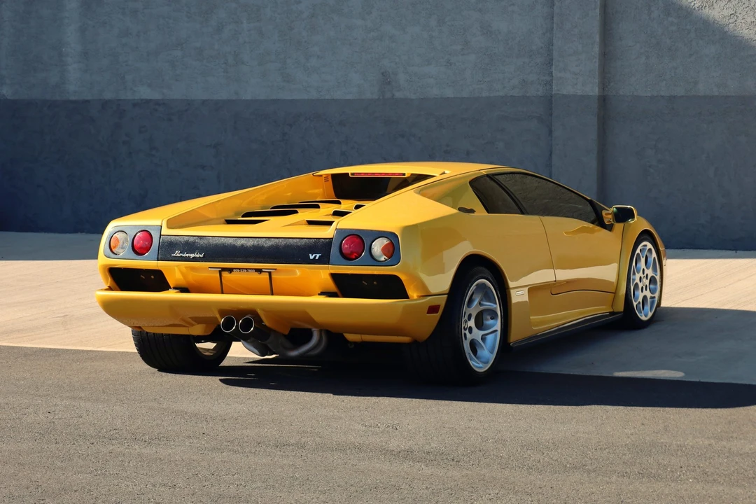 2001 Lamborghini Diablo VT - Image 9 of 31