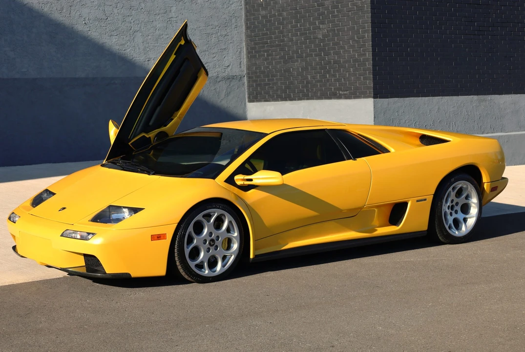 2001 Lamborghini Diablo VT - Image 16 of 31
