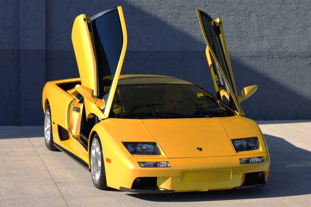 2001 Lamborghini Diablo VT - Image 20 of 31