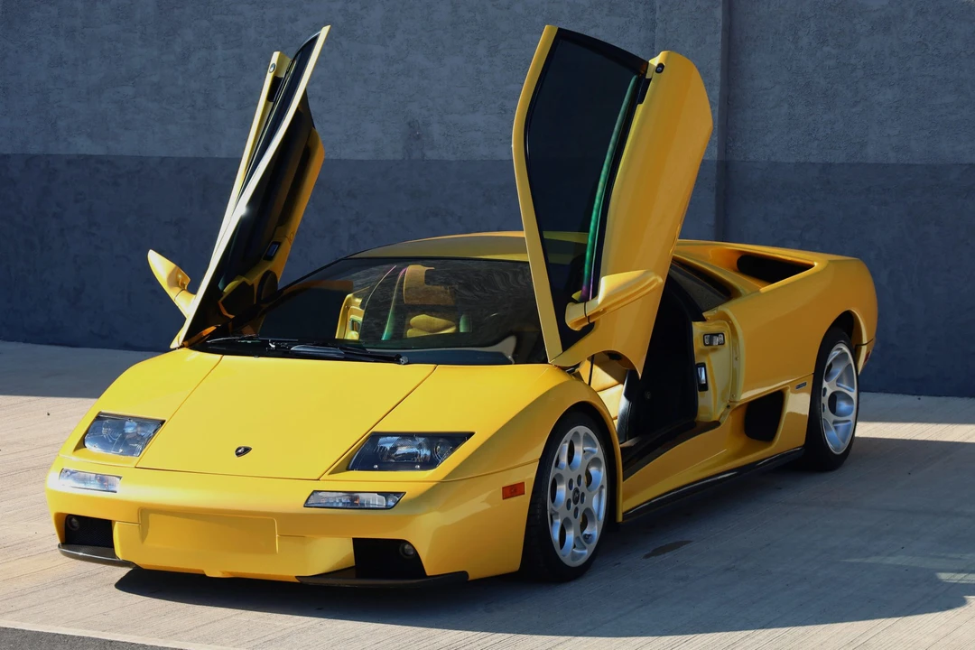 2001 Lamborghini Diablo VT - Image 18 of 31