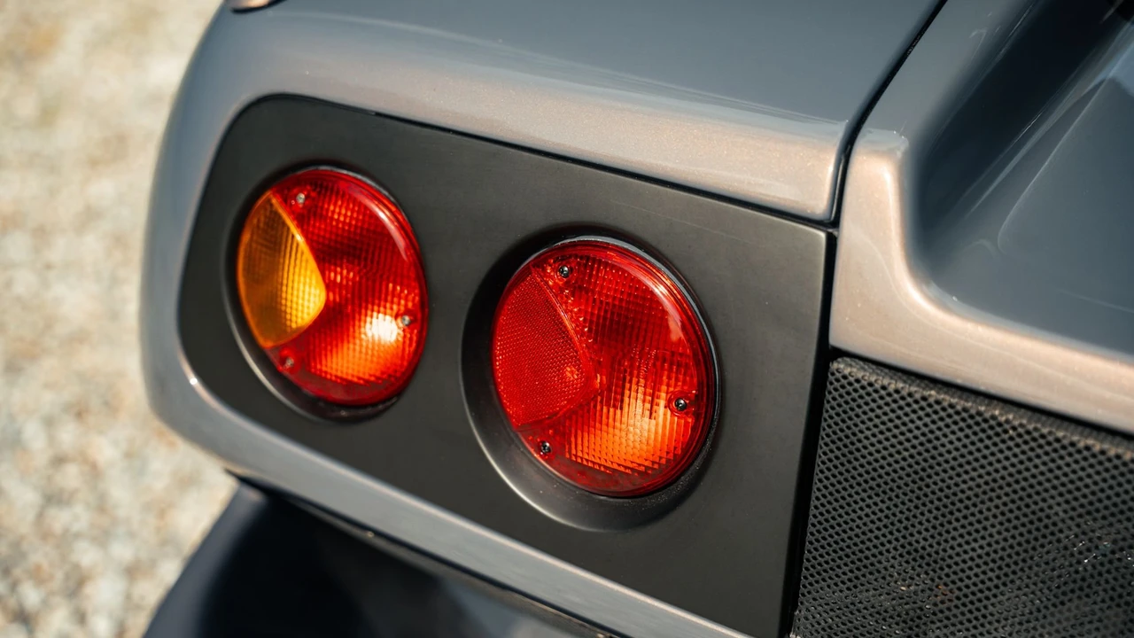 2001 Lamborghini Diablo VT - Image 29 of 31