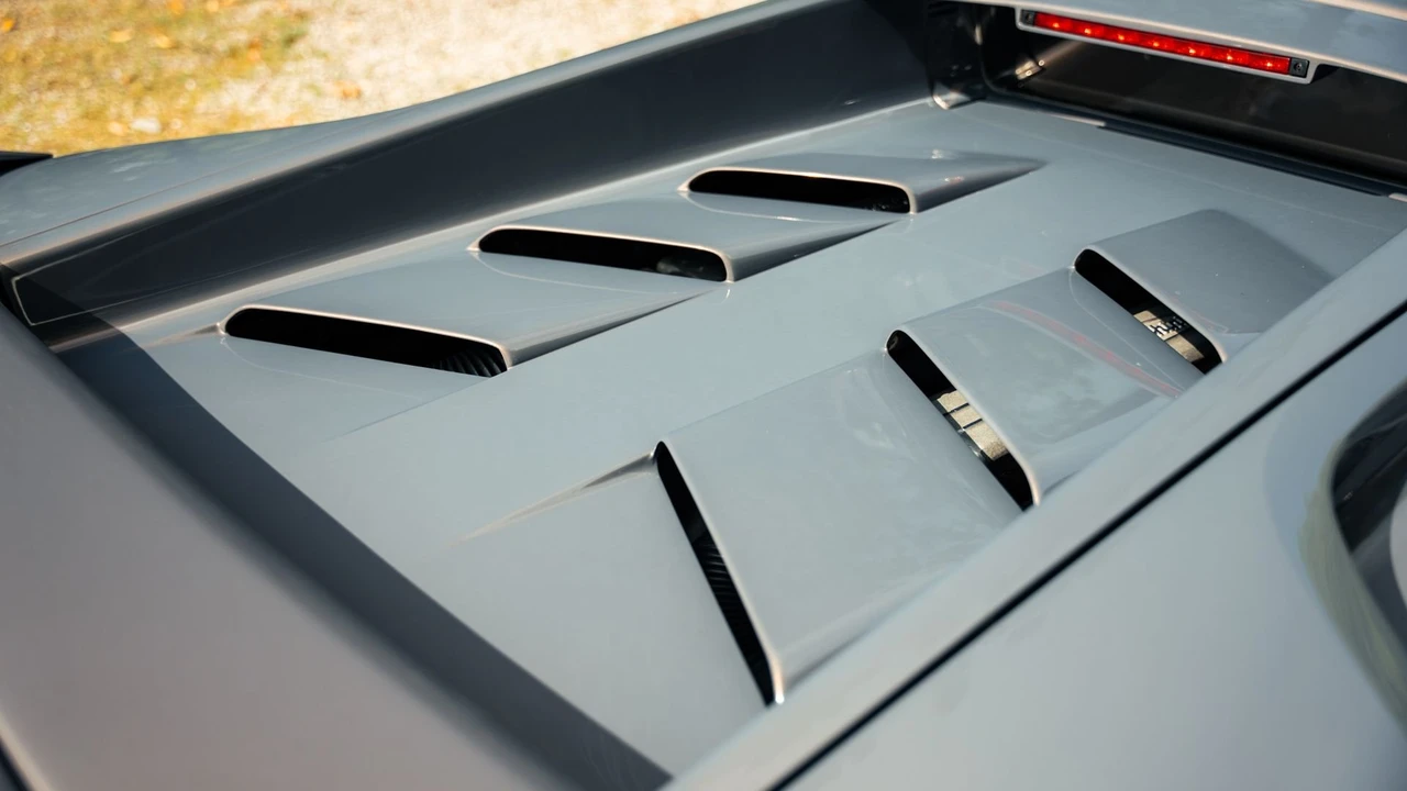2001 Lamborghini Diablo VT - Image 31 of 31