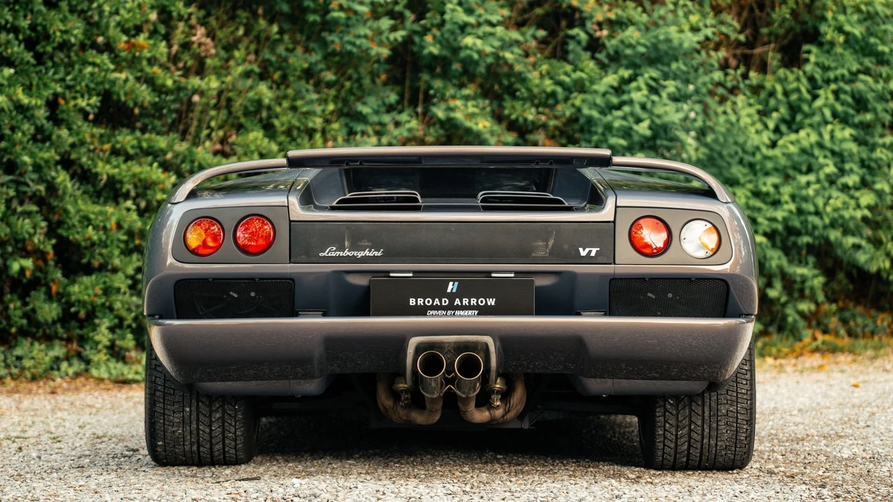 2001 Lamborghini Diablo VT - Image 4 of 31